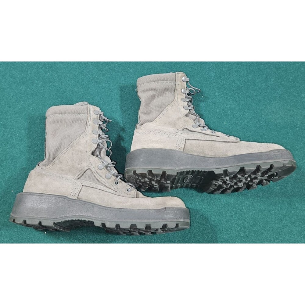 USAF Military Wellco Air Force TW Flight Boots Men’s 9W Sage Green Suede Vibram
